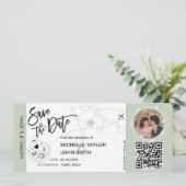 日付を保存する航空券シンプル世界地図QRコード付き 招待状 (スタンド正面)