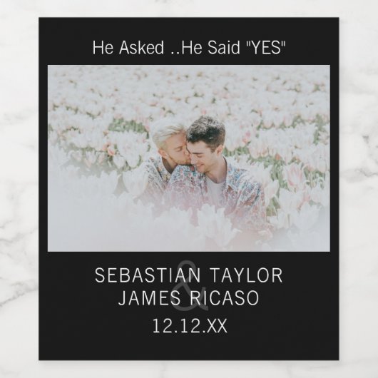 日付を保存ゲイ彼が言ったYesパーソナライズされた写真 ワインラベル (シングルラベル)