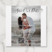 日付を保存 シンプル ミニマル QRコード 詳細をスキャン フェイバータグ (裏面)