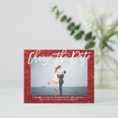 日付を変更するグリッター赤の書道写真 案内ポストカード (スタンド正面)