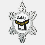 日付を記入される武道の後輩の黒帯 スノーフレークピューターオーナメント (右)