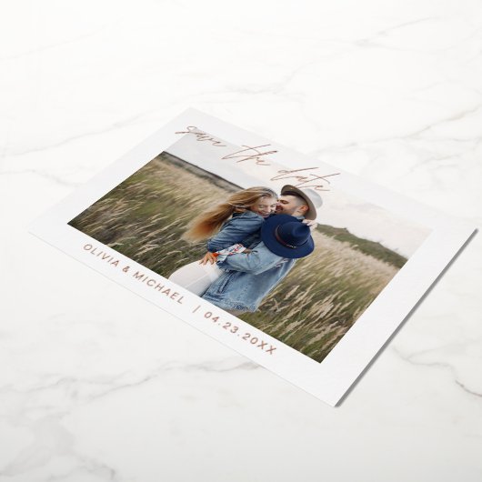 日付エレガント写真ミニマルバラ金ゴールドの保存 箔招待状 (回転した状態)