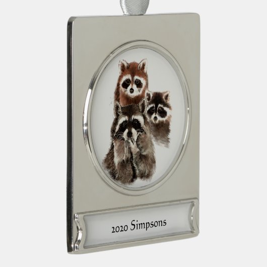 日付カスタム名かわいいラクーンファミリー動物自然 シルバープレートバナーオーナメント