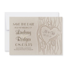 日付カードを保存する木の素朴な彫り