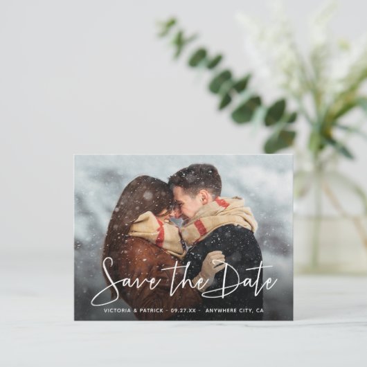 日付スクリプトモダンタイポグラフィの結婚保存 案内ポストカード (スタンド正面)