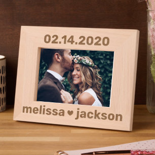 日付ハートのカップル名 レーザー彫刻フレーム