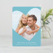 日付フォトハートモダンフレームターコイズの保存 招待状 (スタンド正面)