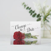 日付変更 エレガントな赤いバラの結婚式延期のお知らせ 案内ポストカード (スタンド正面)