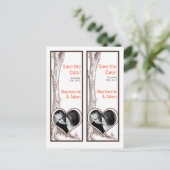 日付帳マークの上書き秋ツリーイニシャルの保存 案内ポストカード (スタンド正面)