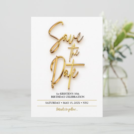 日付3D文字とミニマルシンプルリストの保存 招待状 (スタンド正面)