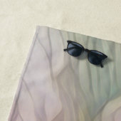 日光に赤いバラ ビーチタオル (インサイチュ)