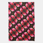 日光に赤い花クローズアップ模様 キッチンタオル (縦)