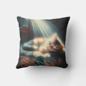 日光の下で眠っている子猫 クッション (裏面)