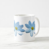 日光を受ける白いコスモスの花フローラ コーヒーマグカップ (正面右)