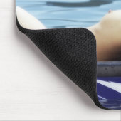 日光浴をする女の子 マウスパッド (コーナー)