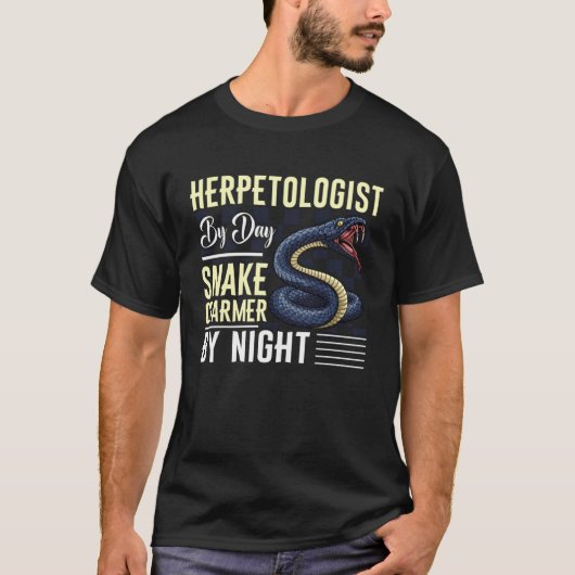 日別の草花学者ヘビの夜のチャマー Tシャツ (正面)