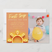 日帰りのまわりに最初の旅行の写真1日の誕生日 招待状 (正面)