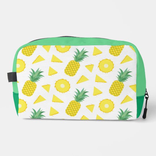 日当たりの良いパイナップル。 ドップキット (正面)