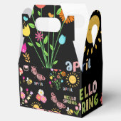 日当たりの良い春開花フローラデザインとブズィングビー フェイバーボックス (オープン)