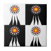 日曜日および光線の種族のチェッカーボード タイル (正面)