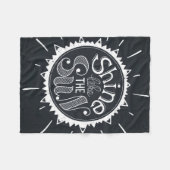 日曜日のような輝やき フリースブランケット (正面(横))