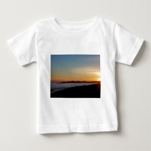 日曜日の上昇 ベビーTシャツ (正面)