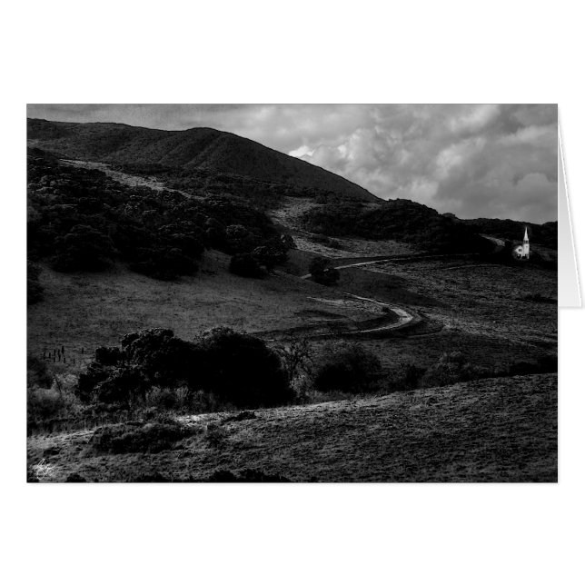 日曜日の白黒カードへの道のチャペル (正面横)