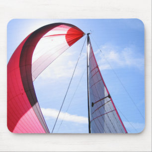 日曜日の赤いSpinnaker マウスパッド