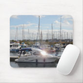 日曜日をつかまえる小さいモーターボート マウスパッド (マウス)
