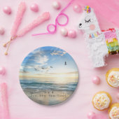 日曜日Sky。 海。 砂。 ビーチ場面 ペーパープレート (パーティー)