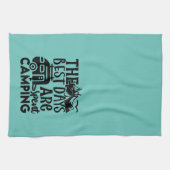 日最高のはキャンプに費やされる キッチンタオル (横)