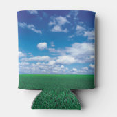 日最高の前！青空の緑の草の缶クーラー 缶クーラー (裏面)