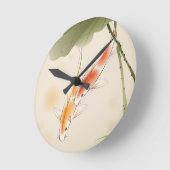 日本のなコイははす池の水泳を採取します ラウンド壁時計 (傾斜)