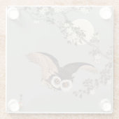 日本のフクロウの夜の木の切り飛んでいるの夜 ガラスコースター (裏面)
