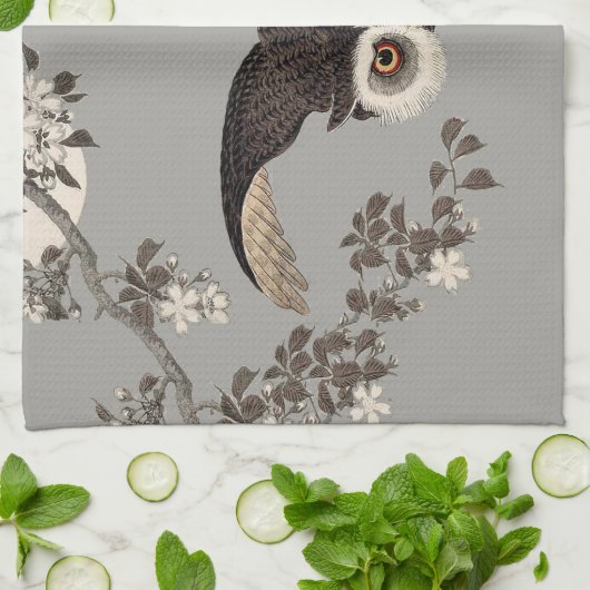 日本のフクロウの夜の木の切り飛んでいるの夜 キッチンタオル (折り畳み)