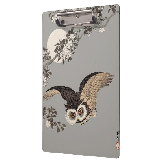 日本のフクロウの夜の木の切り飛んでいるの夜 クリップボード (左)