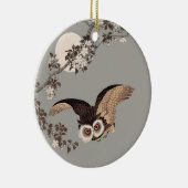 日本のフクロウの夜の木の切り飛んでいるの夜 セラミックオーナメント (右)