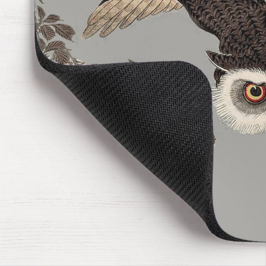 日本のフクロウの夜の木の切り飛んでいるの夜 マウスパッド (コーナー)