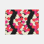 日本のプリントデザイン – 着物パターン フリースブランケット (正面(横))