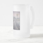 日本の不忍峠の夕暮れ フロストグラスビールジョッキ (正面右)