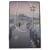 日本の不忍峠の夕暮れ ミディアムペーパーバッグ (正面)