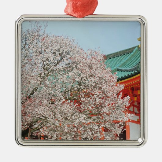 日本の京都。神道の桜 メタルオーナメント (正面)