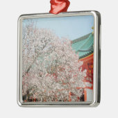 日本の京都。神道の桜 メタルオーナメント (左)