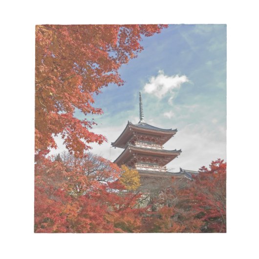 日本の京都、秋の色の塔 ノートパッド (正面)