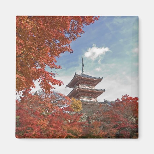 日本の京都、秋色の塔 マグネット (正面)