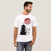 日本の仏塔 赤い太陽 桜の雰囲気Tシャツ Tシャツ (正面フル)