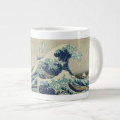 日本の古美術、葛飾北斎による「富嶽三十六景・神奈川沖浪裏」 ジャンボコーヒーマグカップ (正面右)