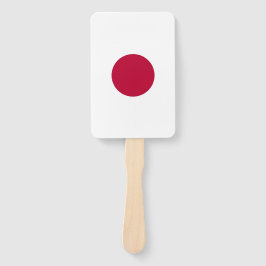 日本の国旗が掲げられたハンドファン ハンドファン