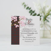 日本の屏風とピンクの花びら ウェディング招待状 招待状 (スタンド正面)