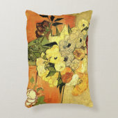 日本の花瓶、バラ、アネモネスby Vincent van ゴッホ アクセントクッション (正面(垂直))